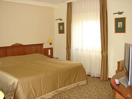 Hotel Aranyhomok - hotel a 4 stelle a Kecskemet