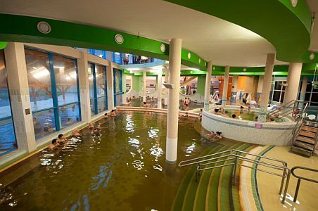 Acqua medica a Cserkeszolo all'Aqua-Lux Wellness Hotel 3*