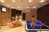 Wellness weekend Eger - jacuzzi con terapia di luce - centro di wellness a Eger - Hotel Kodmon