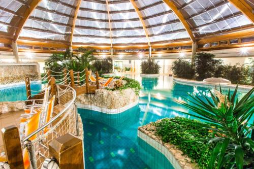Fine settimana wellness - hotel benessere a Szentgotthard - Gotth'Art Wellness Hotel - piscine coperte per divertirsi