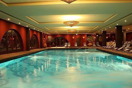 Piscina nuoto all'Airport Hotel Stacio a Vecses - hotel vicino a Budapest 