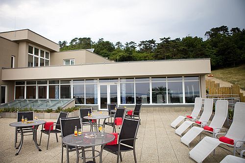 Hotel Zenit a Vonyarcvashegy - hotel con prestazioni wellness a Vonyarcvashegy