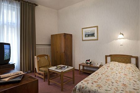Danubius Hotel Gellert - camera singola con vasca - hotel termale a 4 stelle a Budapest