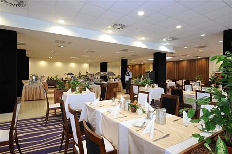 Ristorante a Szeged nell'albergo Hunguest Forras, Ungheria