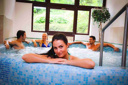 Fine settimana wellness a Sopron - Hotel Lover - jacuzzi - hotel a 3 stelle a Sopron